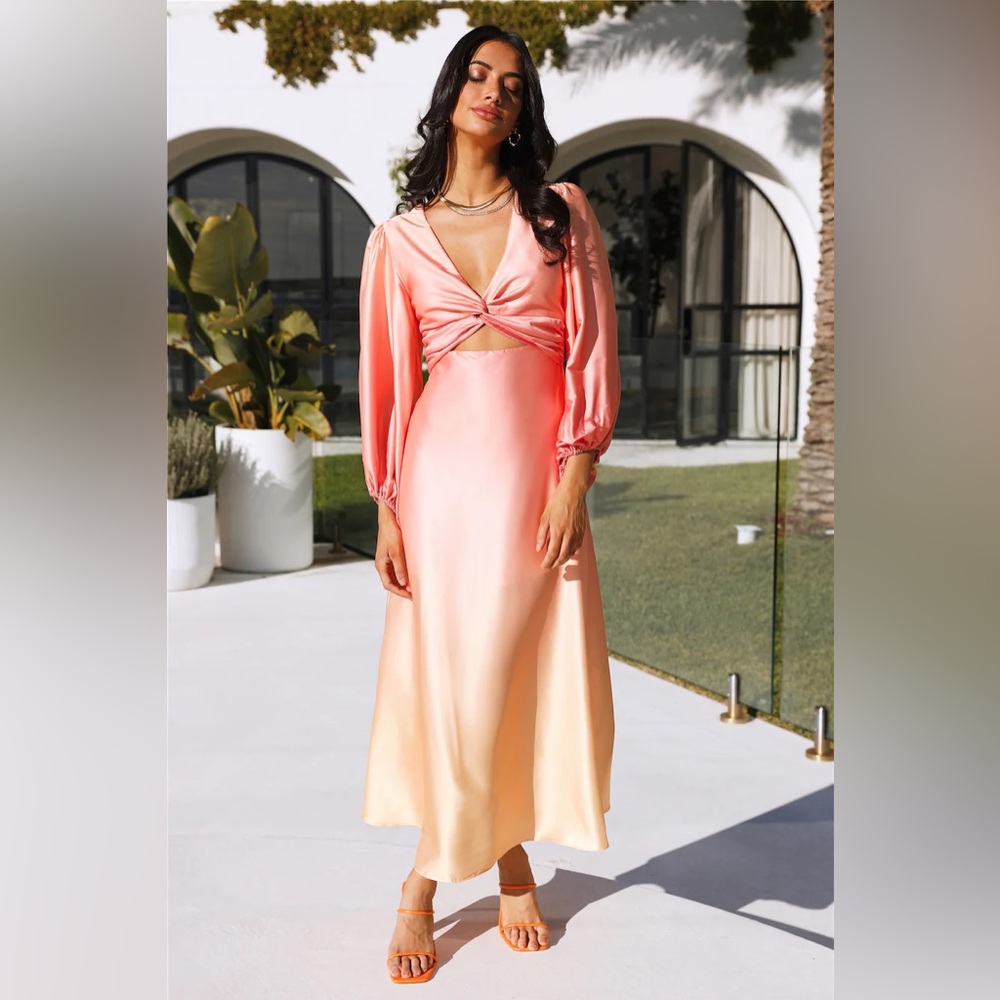⭐️BRAND NEW🌟 HELLO MOLLY DRESS - Boldly Seen Maxi Dress Pink - L